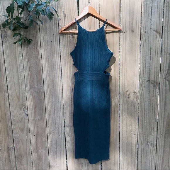 Topshop Dresses & Skirts - • Topshop • Sporty Rib Midi dress. Size 0